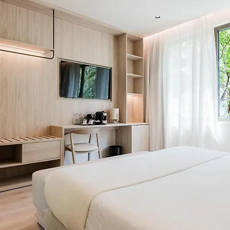 Hotel Ciencias Select
